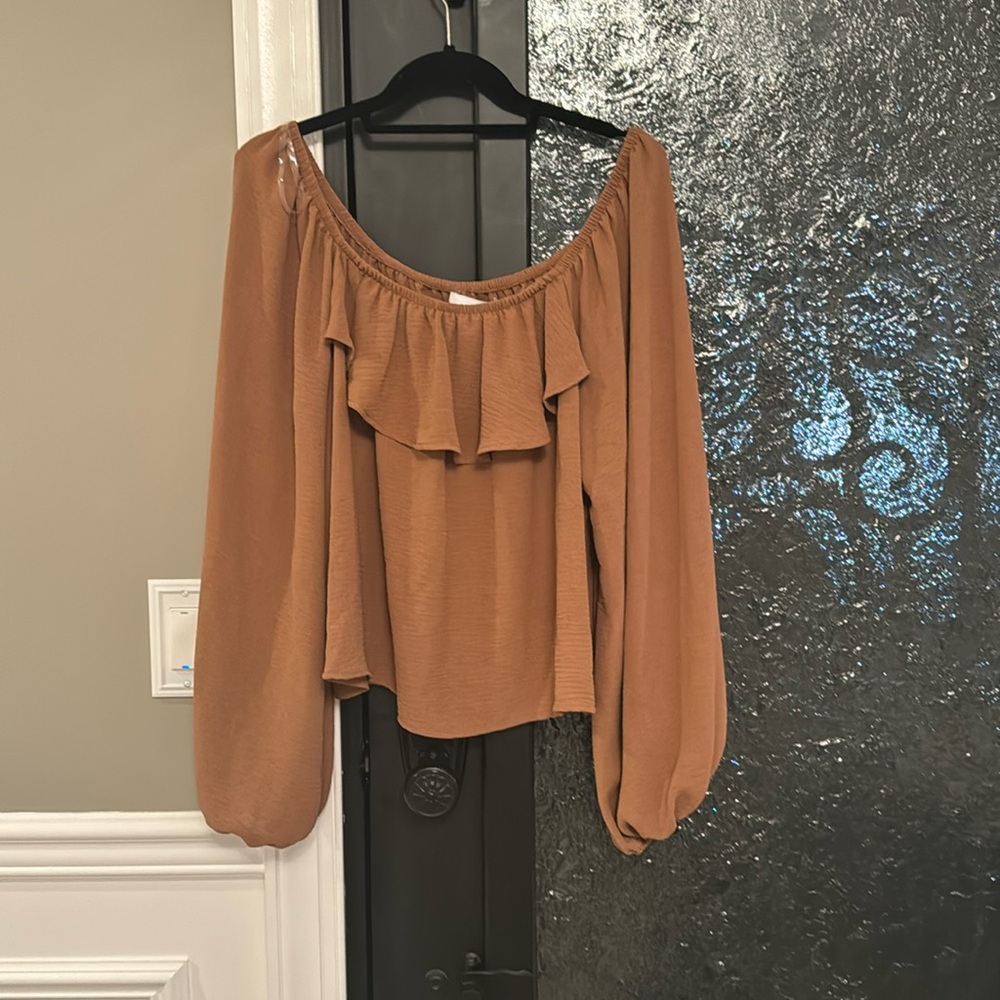 NWT off the shoulder blouse